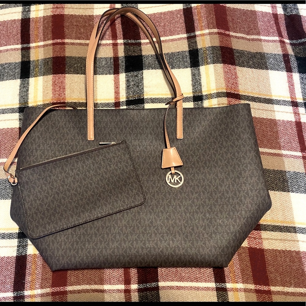 Michael Kors Tote